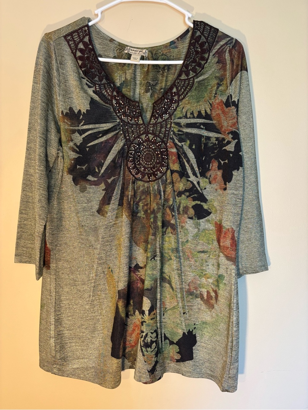 Embellished Gray Floral V-Neck Tunic with Ornate Medallion